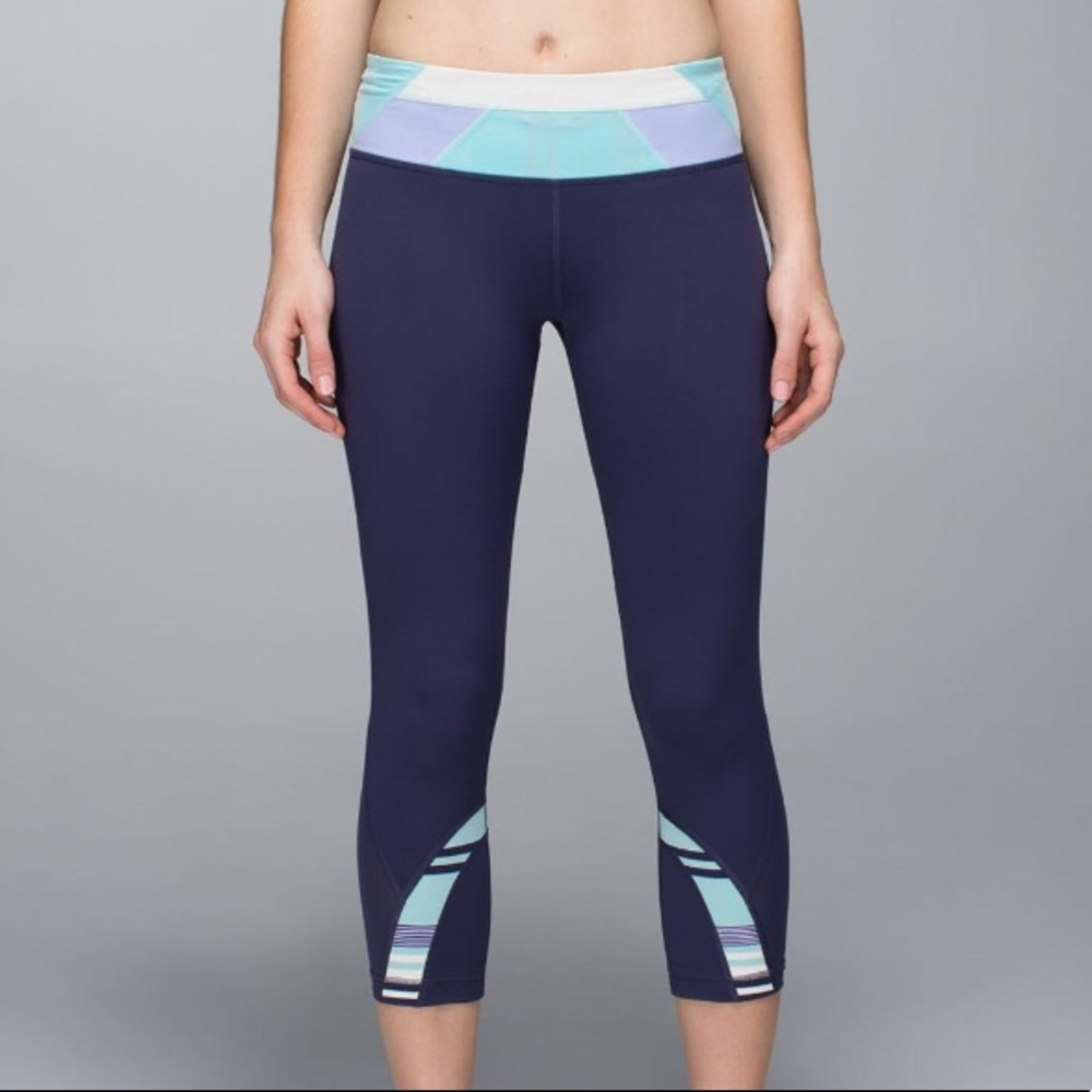 Lululemon Inspire Crops 💙